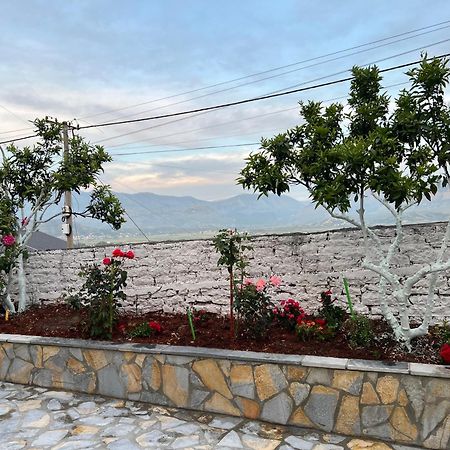 Amazing Familiar Apartments And Rooms Saranda Extérieur photo