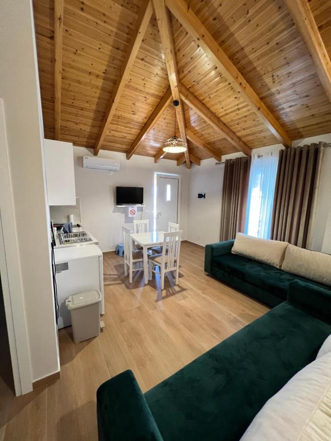 Amazing Familiar Apartments And Rooms Saranda Extérieur photo