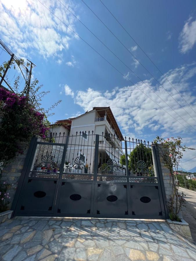 Amazing Familiar Apartments And Rooms Saranda Extérieur photo