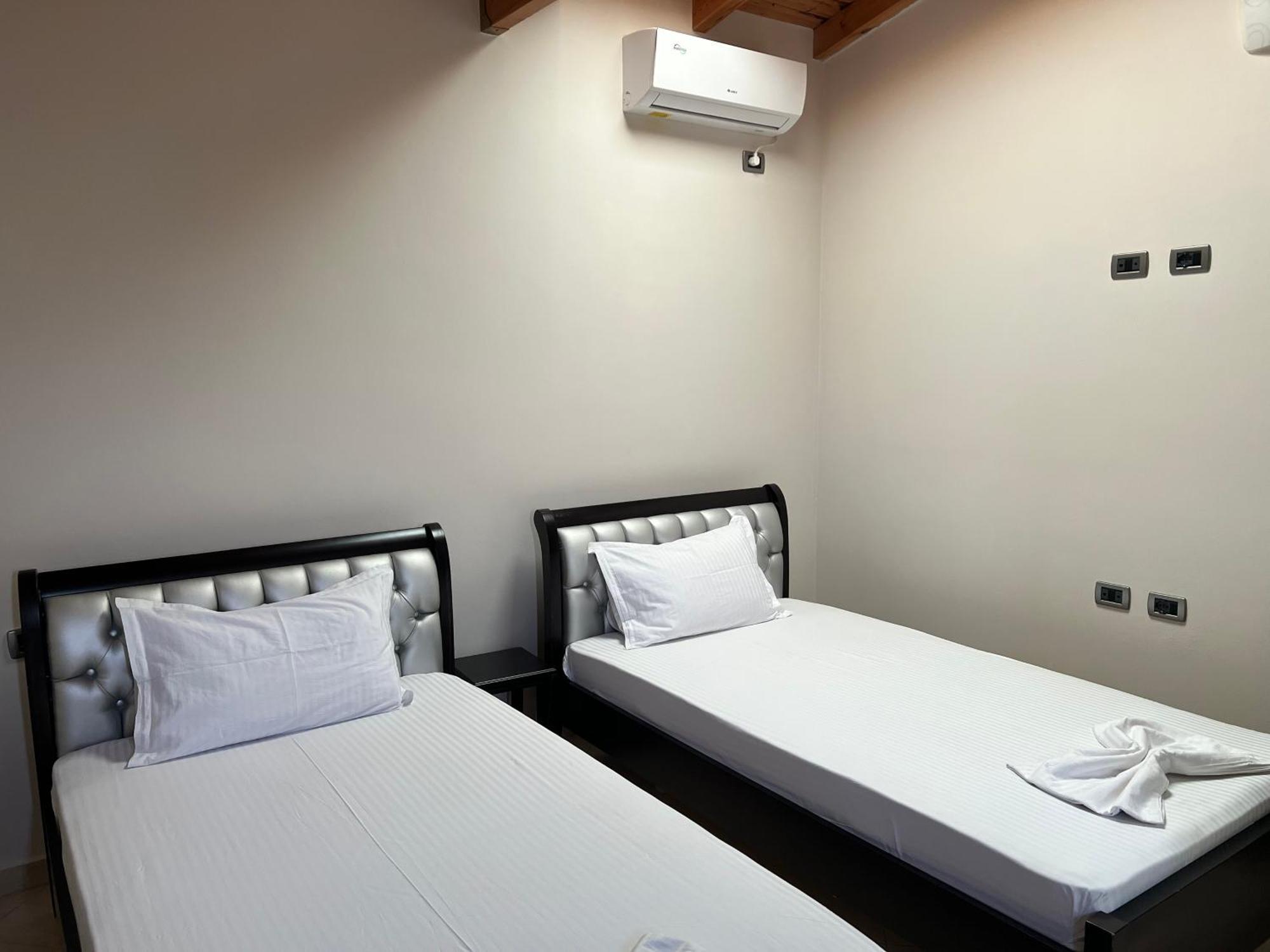 Amazing Familiar Apartments And Rooms Saranda Extérieur photo