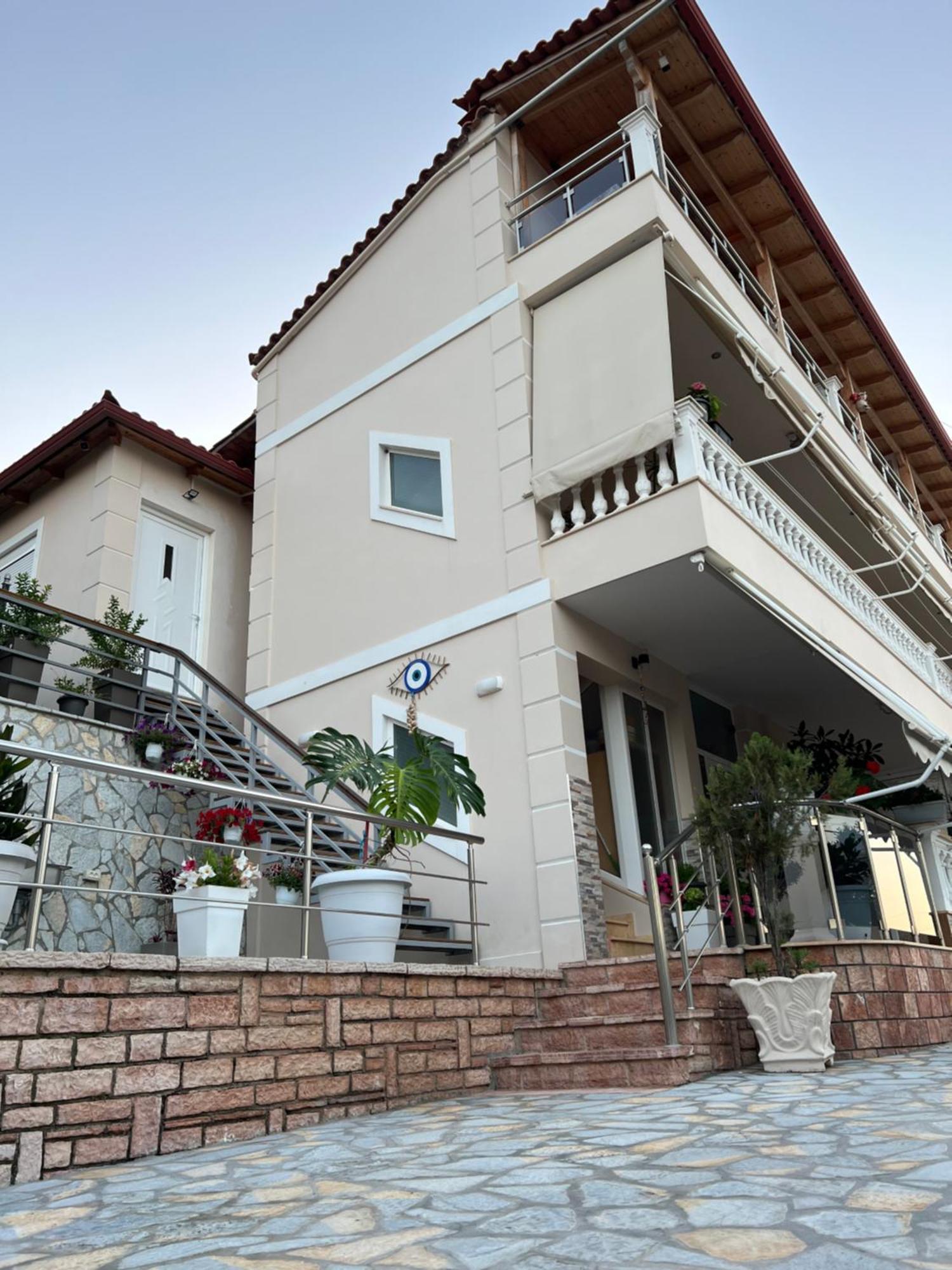 Amazing Familiar Apartments And Rooms Saranda Extérieur photo