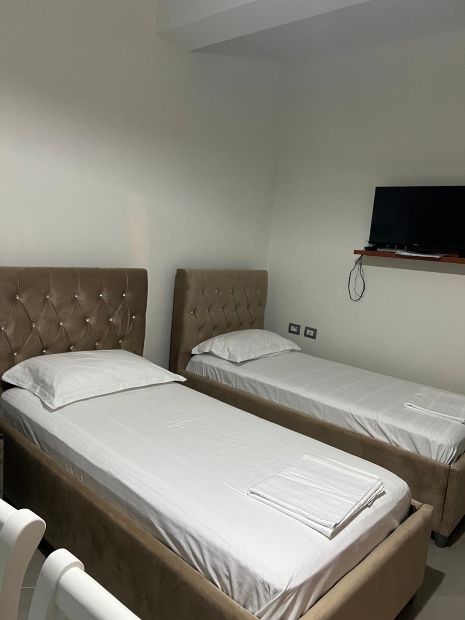 Amazing Familiar Apartments And Rooms Saranda Extérieur photo