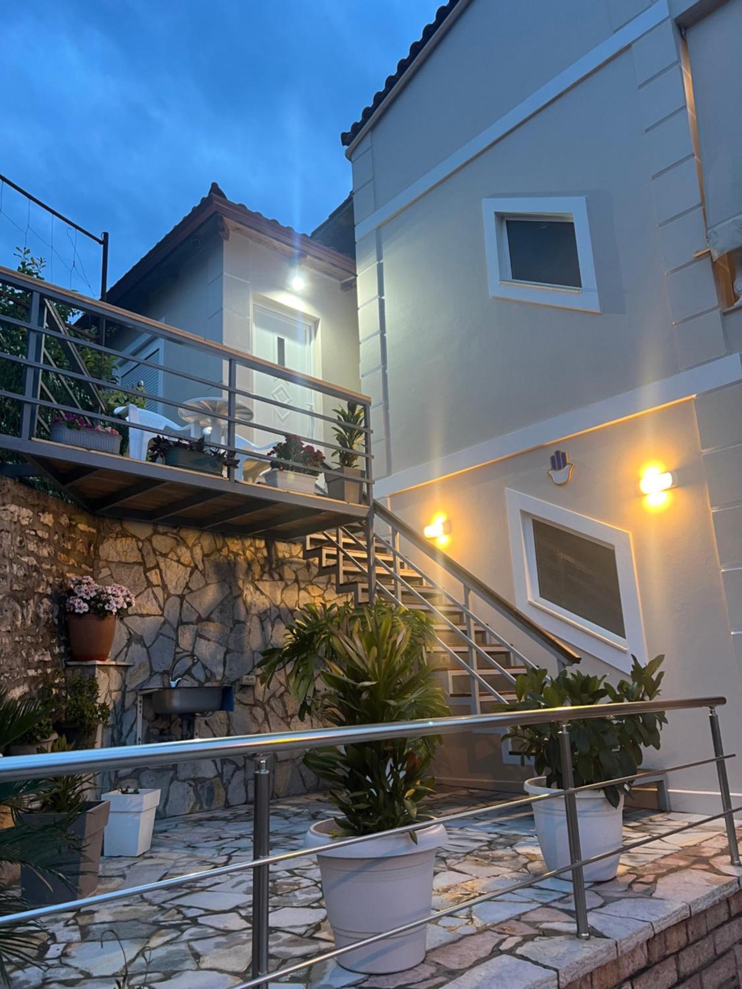 Amazing Familiar Apartments And Rooms Saranda Extérieur photo